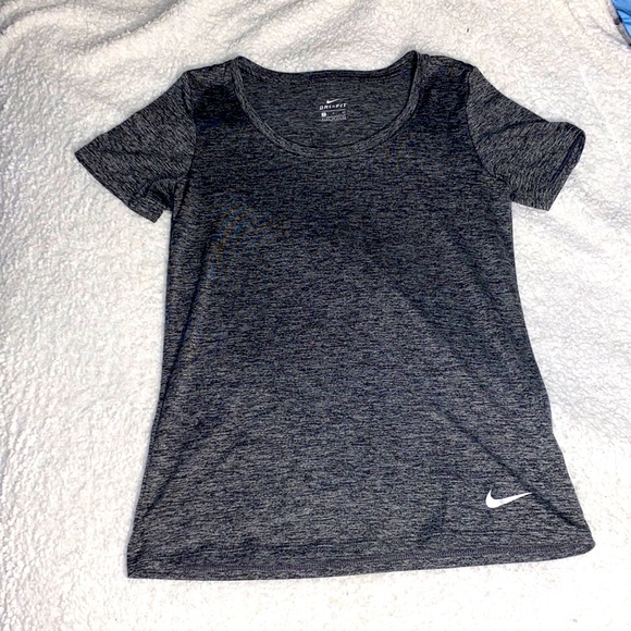 Nike Tops - NIKE SMALL GREY/BLACK SHIRT